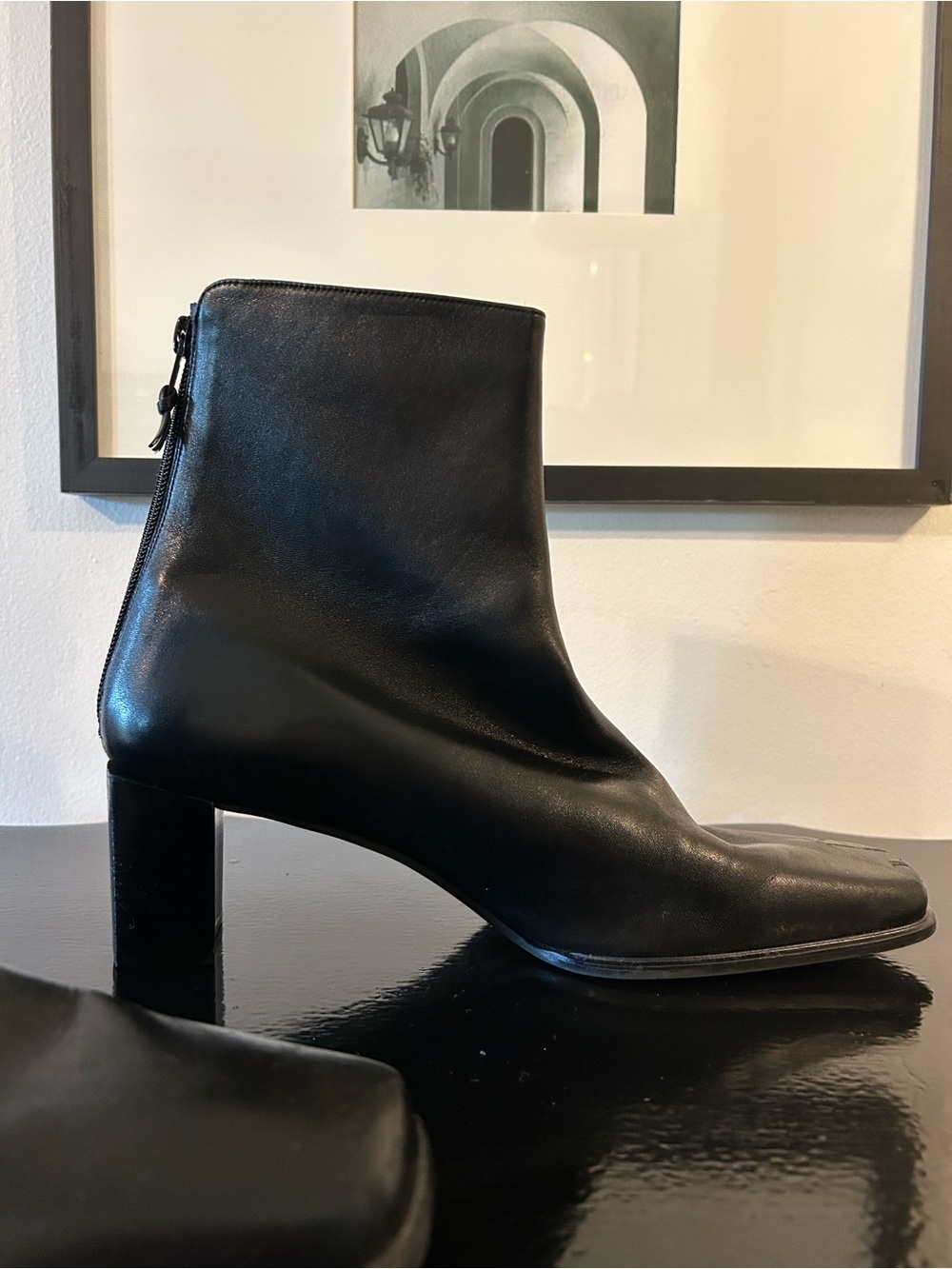 Stuart Wheitzman Sleek Black Square-Toe Ankle Boots Size 11 - Picture 6 of 13